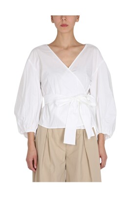 chemise-a-encolure-en-v-et-a-nouer