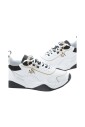 sneakers-blanches-elegant-detail-en-daim