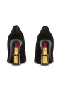 lippenstift-pompen-in-suede-leer-en-messing