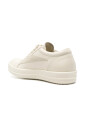 sneaker-blanche-a-semelle-cannelee