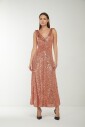 robe-longue-evasee-a-sequins-et-col-v