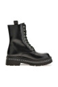 bottines-noires-a-lacets