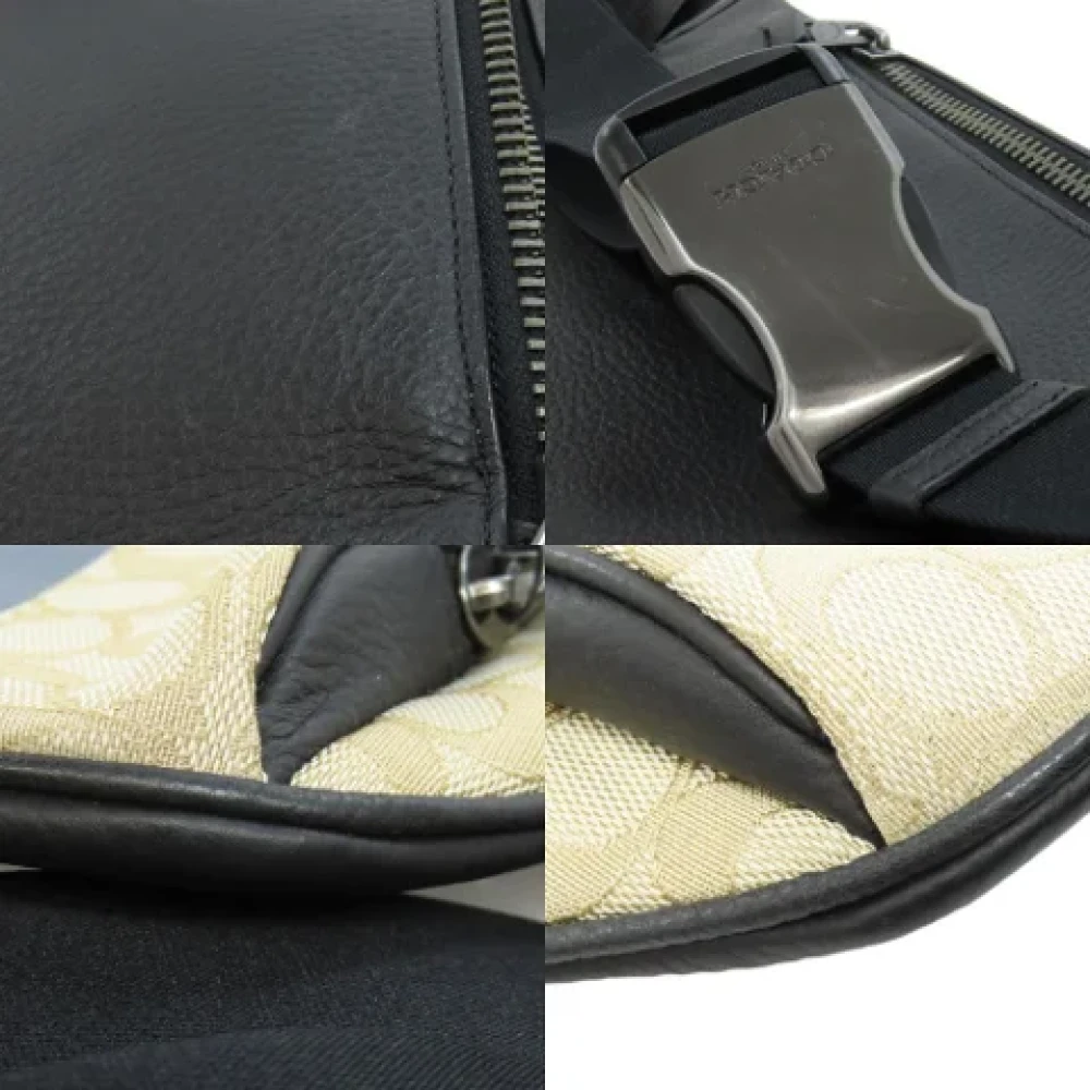 Coach Pre-owned Canvas crossbody-bags Beige Dames