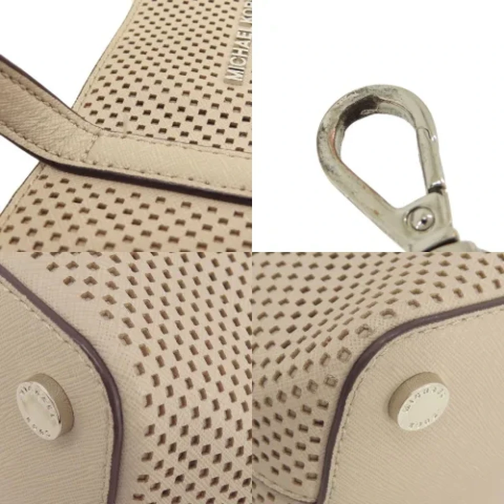 Michael Kors Pre-owned Leather totes Gray Dames