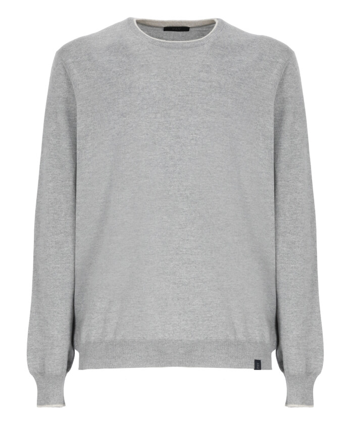 pull-en-laine-avec-details-contrastants