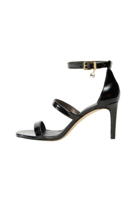 sandales-noires-pour-femmes