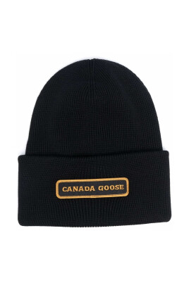 stylish-beanies-hats-for-all-seasons