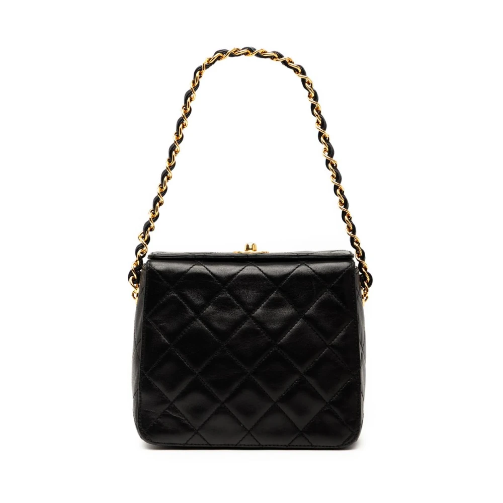 Chanel Vintage Women's Black Pre-Owned Quilted Leather Handbag