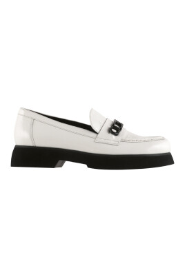 white-loafers-for-women