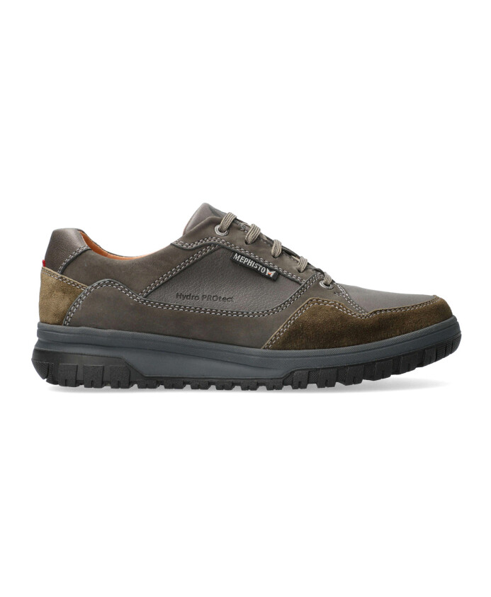 chaussure-a-lacets-decontractee-et-confortable