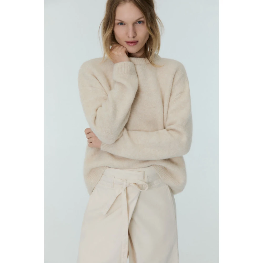 The New Society Zachte Vanilla Cream Jumper met Geribbelde Details Beige Dames
