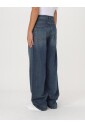 wide-leg-jeans