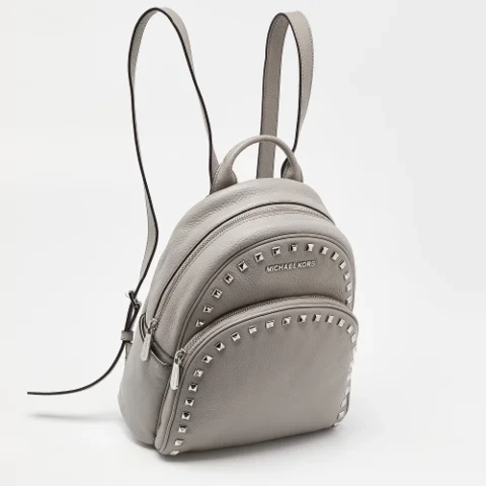 Michael Kors Pre-owned Leather backpacks Gray Dames