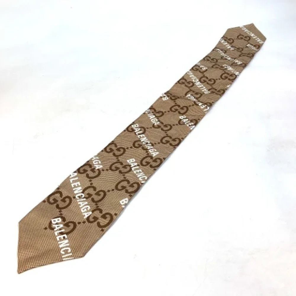Gucci Vintage Pre-owned Fabric scarves Brown Dames
