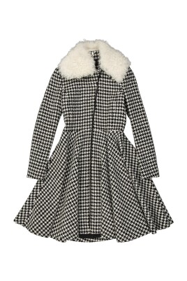 black-flared-coat-womens-fashion