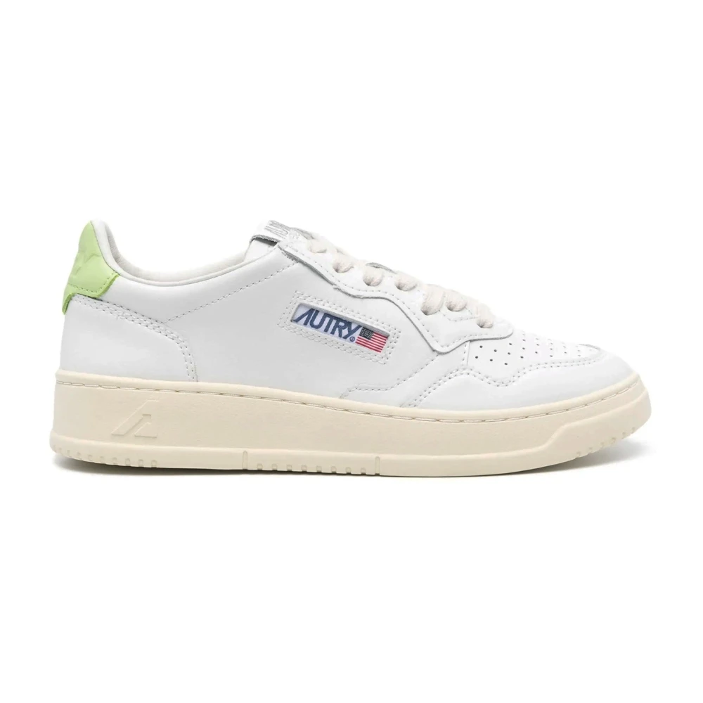 Autry Medalist Sneakers Dames Schoenen Wit