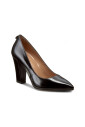 escarpins-pointus-en-cuir-noir