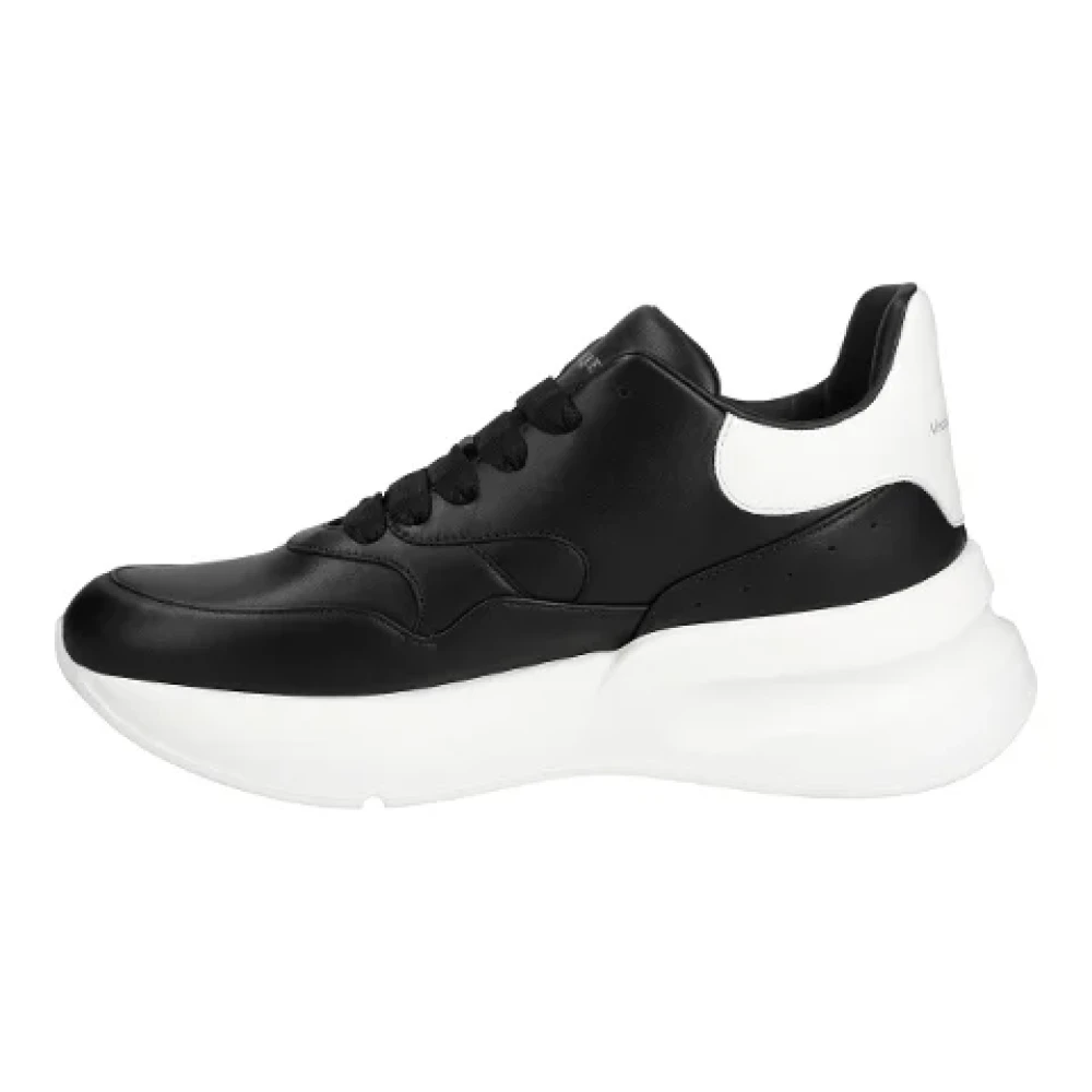 Alexander McQueen Leather sneakers Dames Schoenen Zwart