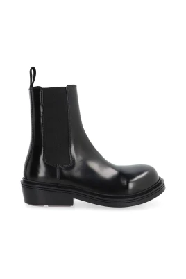 Ankelboots med blockklack och elastiska paneler