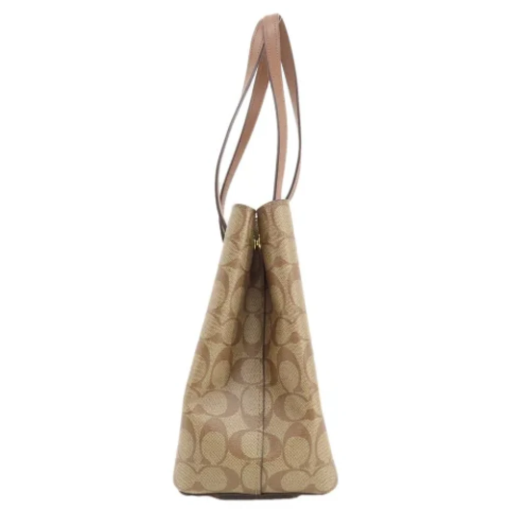 Coach Pre-owned Plastic totes Beige Dames