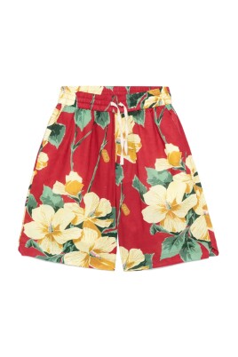 red-bermuda-shorts-comfort-style