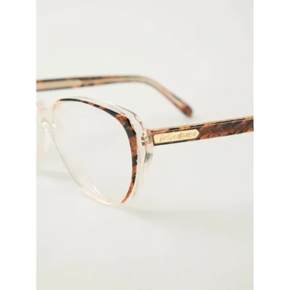 Yves Saint Laurent Vintage Pre-owned Acetate sunglasses White Dames