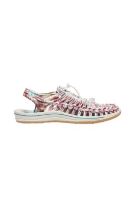 uneek-canvas-sandaler