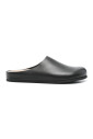 chaussure-noire-a-semelle-plate-en-caoutchouc