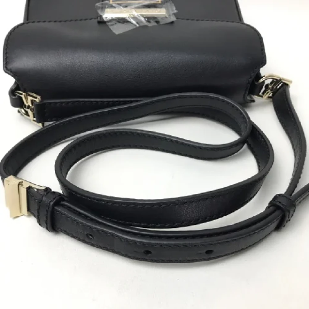 Givenchy Pre-owned Leather shoulder-bags Black Dames