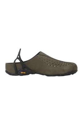 perforated-suede-casual-sneakers