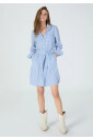 robe-a-rayures-avec-taille-cintree