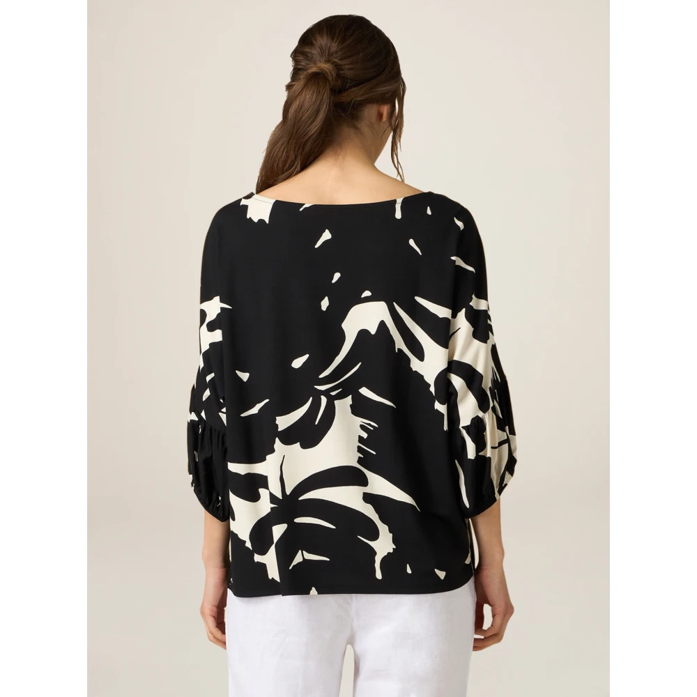 Oltre Bloemenpatroon Viscose T-shirt Black Dames