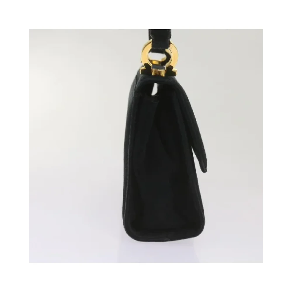 Salvatore Ferragamo Pre-owned Suede shoulder-bags Black Dames