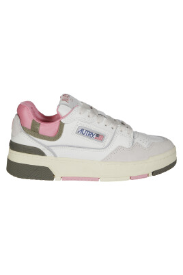 sneakers-elegantes-a-coupe-basse