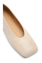 ballerines-en-cuir-blanc-ivoire