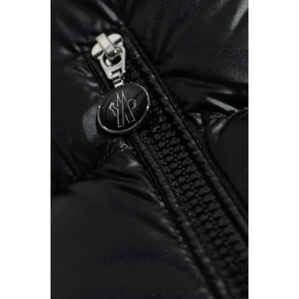 Moncler Zwarte gewatteerde jas met capuchon en rits Black Dames