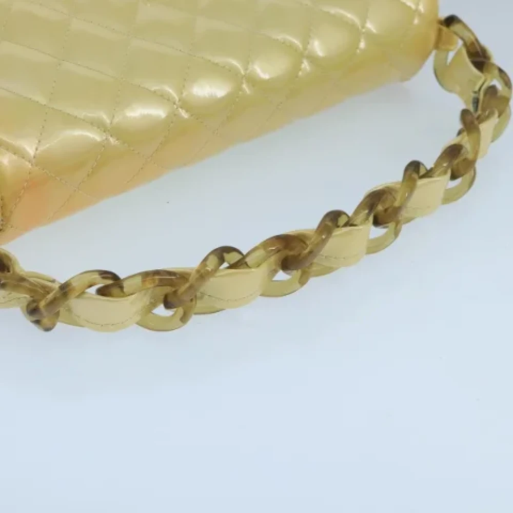 Chanel Vintage Pre-owned Leather handbags Yellow Dames