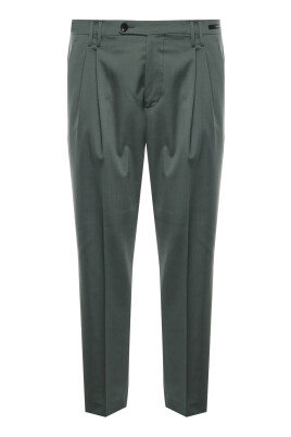 green-trousers-with-buttoned-waistband