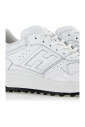 sneakers-blanches-pour-un-look-elegant