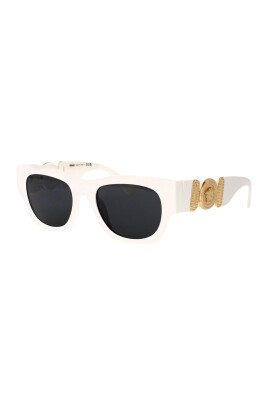 iconic-stylish-sunglasses-for-eye-protection