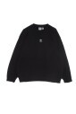 crewneck-sweatshirt-loungewear-essential