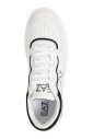 lace-closure-sneakers