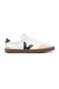 sneakers-en-cuir-blanc-design-elegant