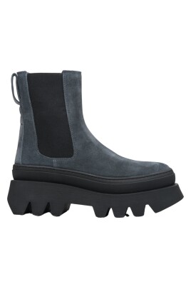 donkergrijze-suede-chelsea-boots-op-een-platform