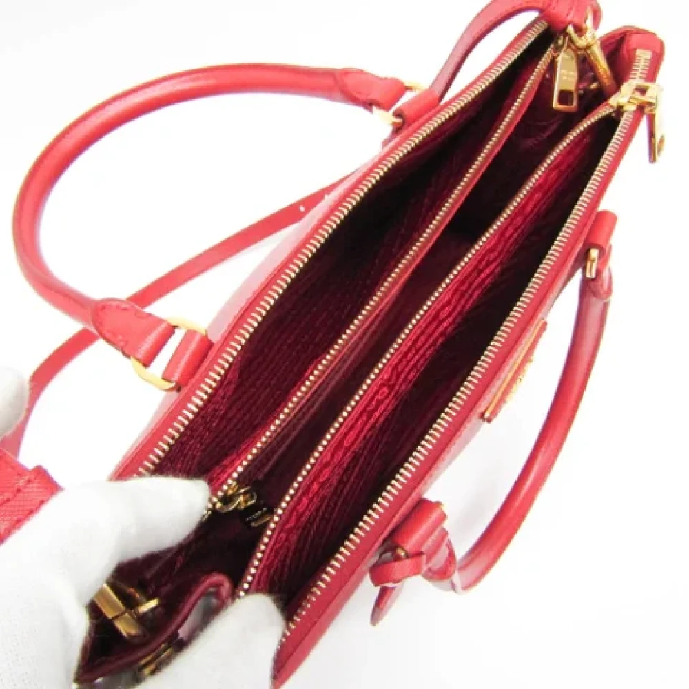 Prada Vintage Pre-owned Leather shoulder-bags Red Dames