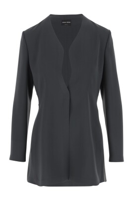 stylish-blazers-for-a-chic-look
