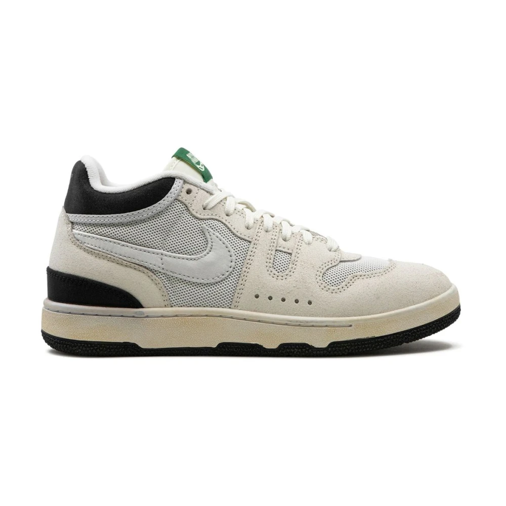 Nike - Shoes > Sneakers - Beige - Nike - Modalova