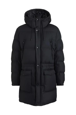Quiltade jackor med logomärke