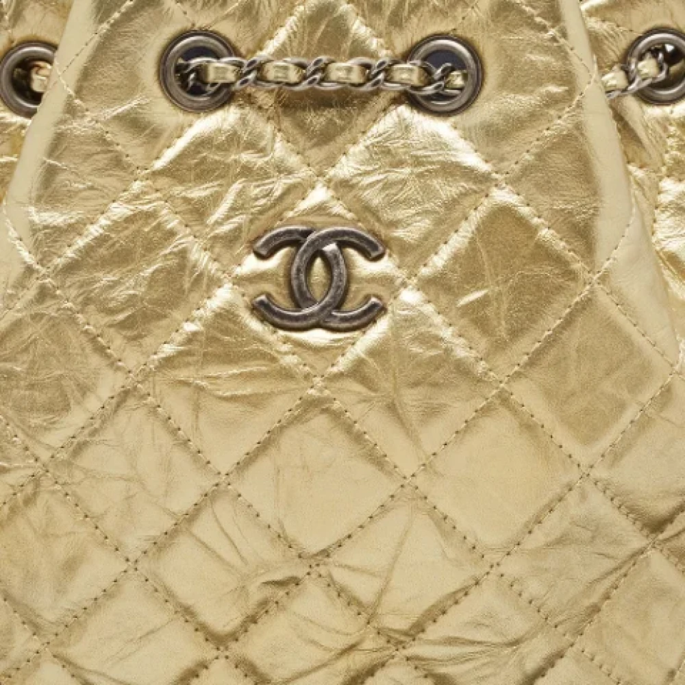 Chanel Vintage Pre-owned Leather backpacks Yellow Dames