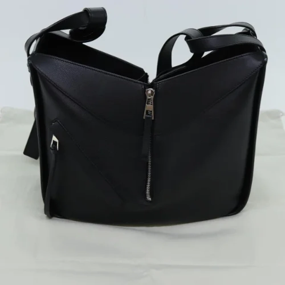 Loewe Pre-owned Leather shoulder-bags Black Dames